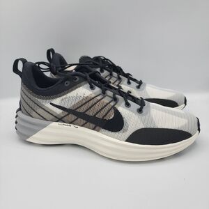 Nike Lunar Roam Running Shoes